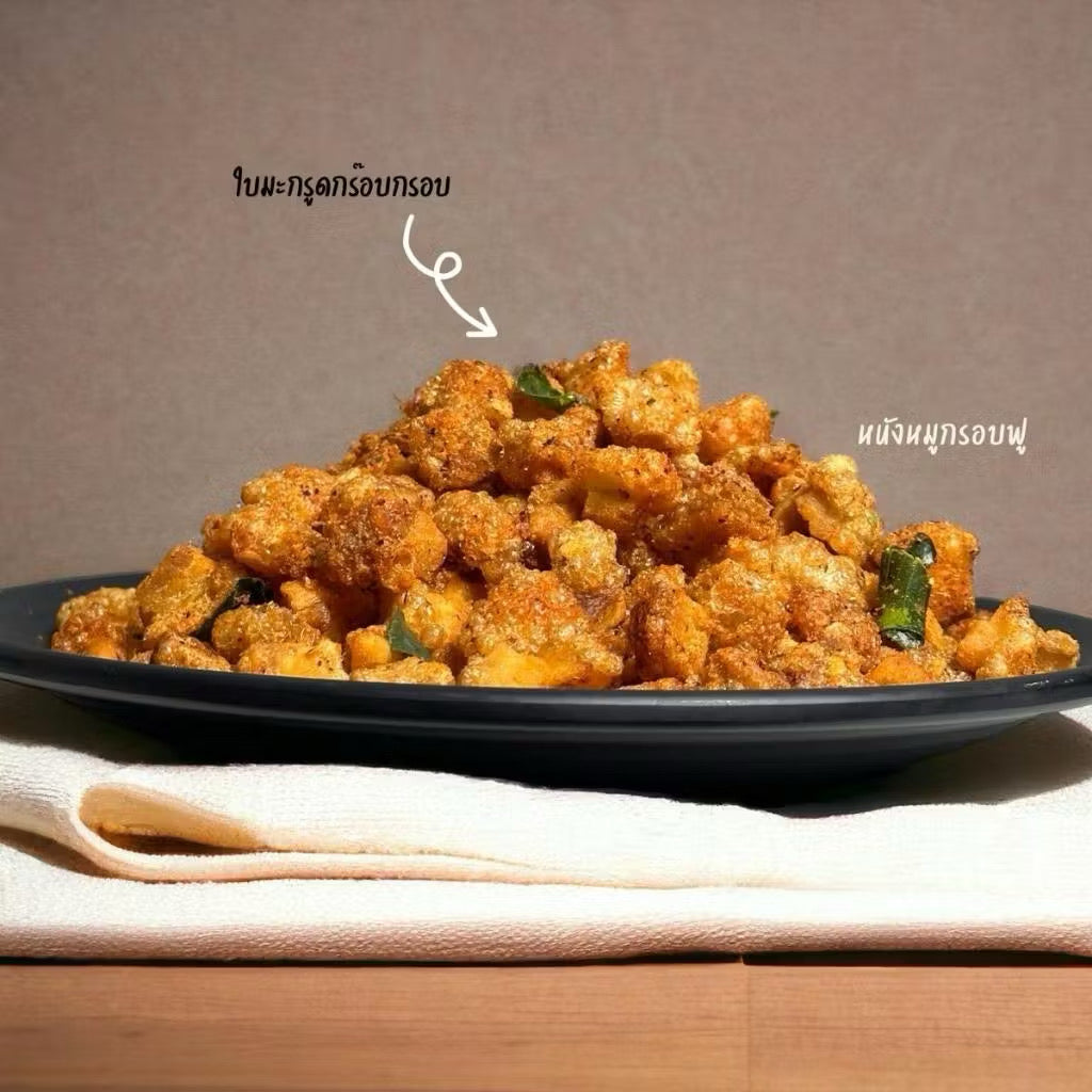 PIGGY BITES Crispy & Fluffy Pork Rinds Tom Yum Paste