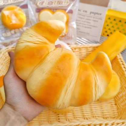 Croissant Squishy