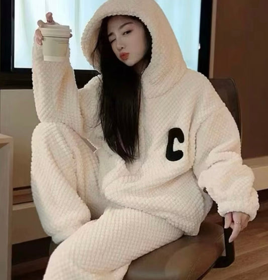 Kxh Official Store Cloud Nine Hooded Two-Piece set featuring a stylish hoodie and matching pants in soft fabric.
