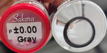 Close-up of clear contact lenses from Kxh Official Store, showing the lens's smooth, transparent design for comfortable vision correction.